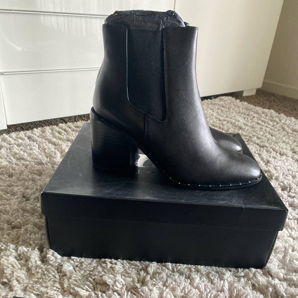 New Genuine Leather Square -Toe Stud Ankle Boots